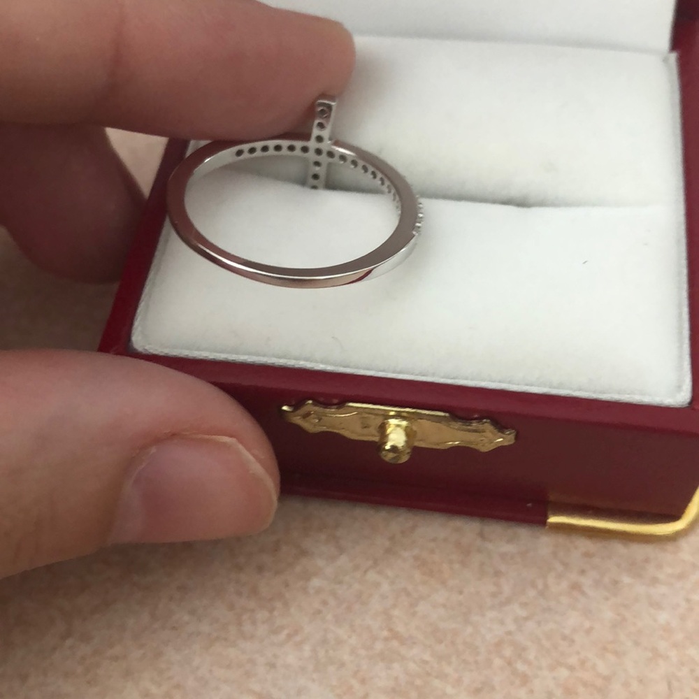 NEW Sterling Silver Cubic Zirconia Cross Ring size 8.25 - Picture 3 of 3